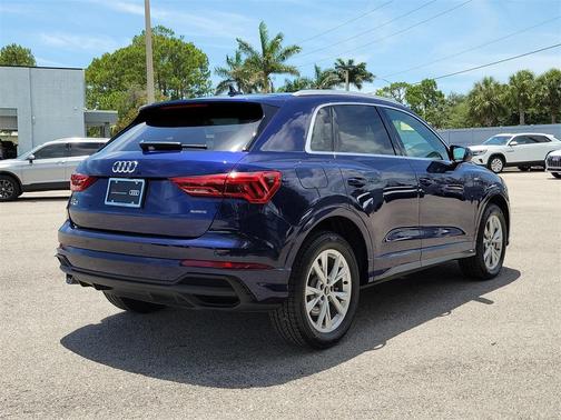 2022 Audi Q3 45 S line Premium