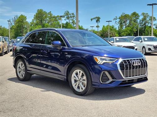 2022 Audi Q3 45 S line Premium