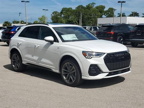 2025 Audi Q3 45 S line Premium
