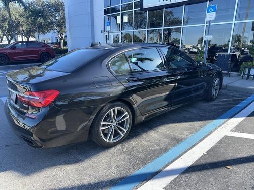 2018 BMW 750 i xDrive