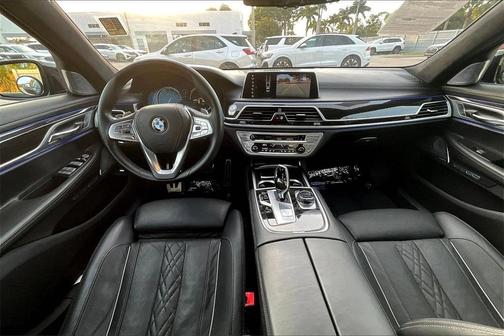 2018 BMW 750 i xDrive