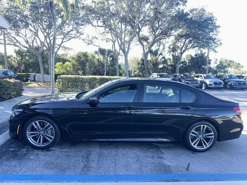 2018 BMW 750 i xDrive