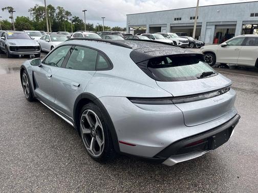 2024 Porsche Taycan Cross Turismo 4