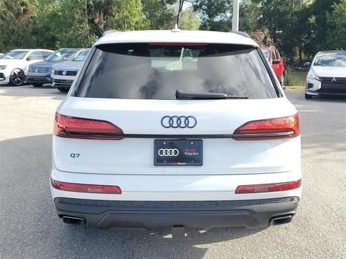 2025 Audi Q7 55 Premium