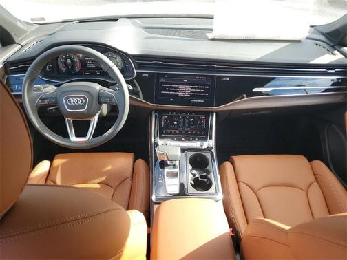 2025 Audi Q7 55 Premium