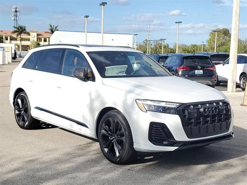 2025 Audi Q7 55 Premium