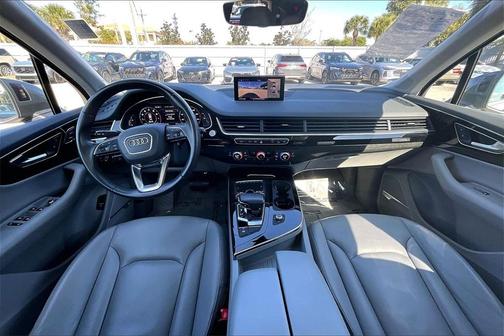 2019 Audi Q7 55 Premium Plus