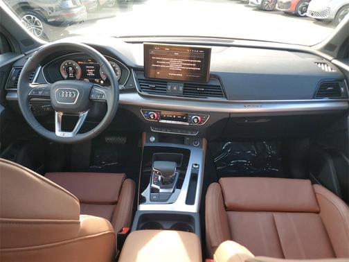 2024 Audi Q5 45 S line quattro Premium