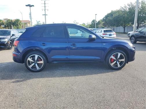 2024 Audi Q5 45 S line quattro Premium