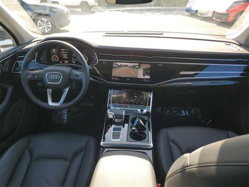 2022 Audi Q7 55 Premium