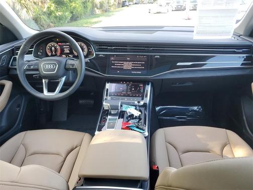 2025 Audi Q8 55 Premium