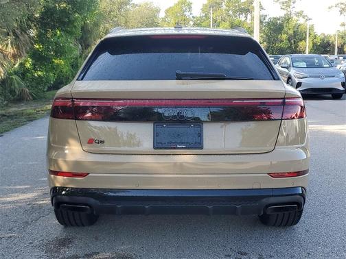 2025 Audi Q8 55 Premium