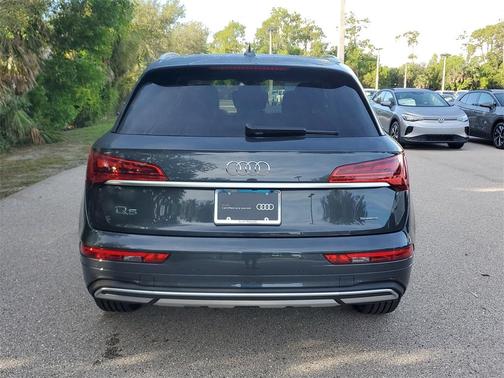 2025 Audi Q5 40 Premium