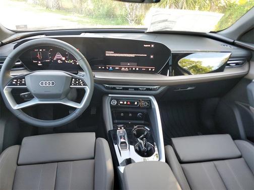 2025 Audi Q5 2.0T quattro Premium