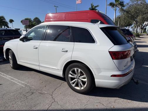 2019 Audi Q7 55 Premium
