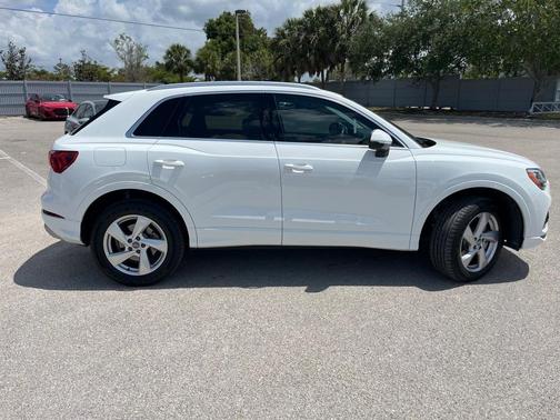 2020 Audi Q3 45 Premium
