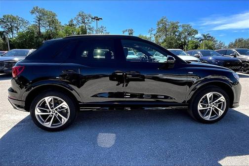 2025 Audi Q3 45 S line Premium