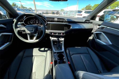 2025 Audi Q3 45 S line Premium