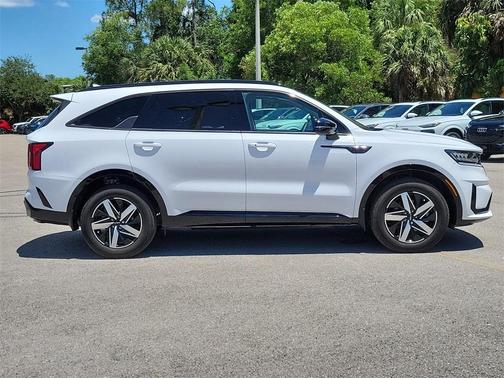 2022 Kia Sorento EX