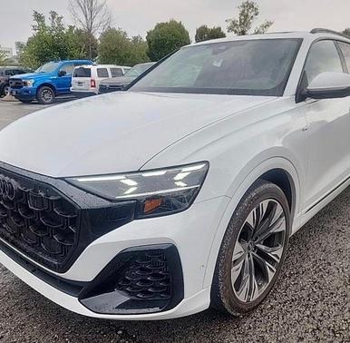 2025 Audi Q8 55 Premium