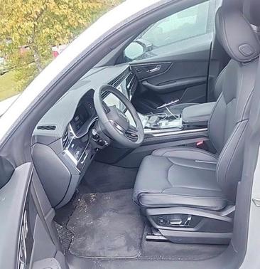 2025 Audi Q8 55 Premium
