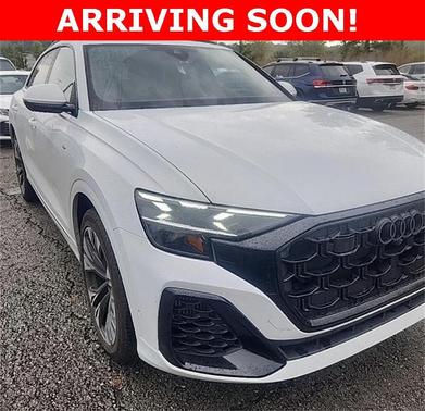 2025 Audi Q8 55 Premium