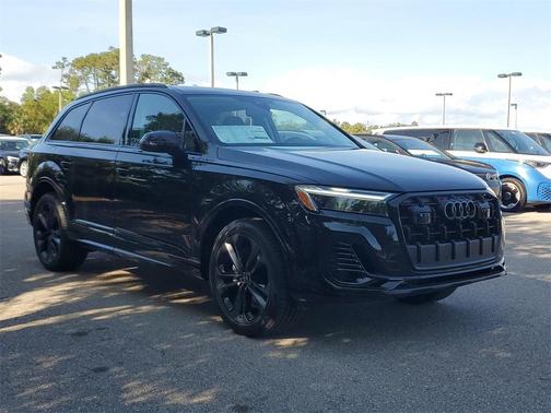 2025 Audi Q7 55 Premium