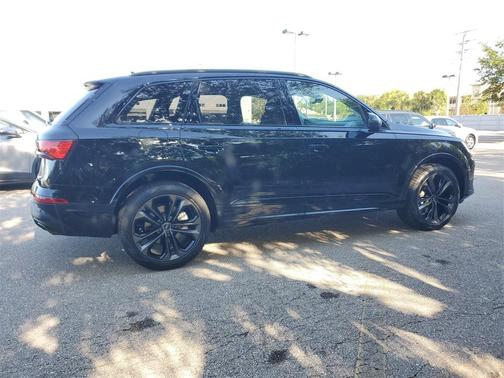 2025 Audi Q7 55 Premium