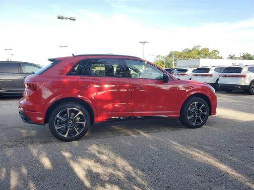 2025 Audi Q3 45 S line Premium