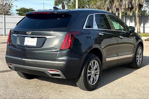 2021 Cadillac XT5 Premium Luxury