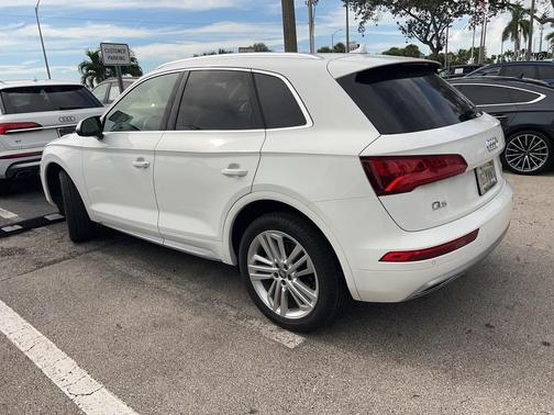 2018 Audi Q5 2.0T Premium Plus