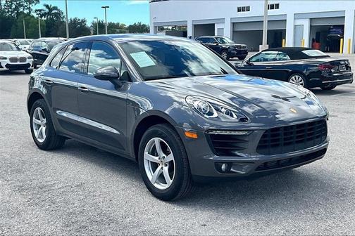 2018 Porsche Macan Base