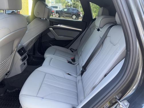 2025 Audi Q5 45 S line quattro Premium