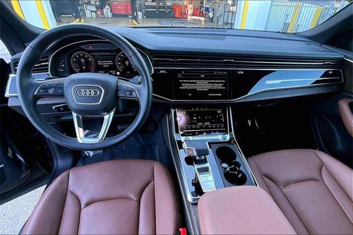 2025 Audi Q8 55 Premium