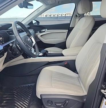 2024 Audi Q8 e-tron Premium