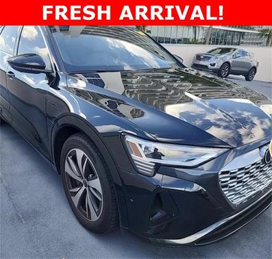 2024 Audi Q8 e-tron Premium