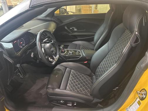 2023 Audi R8 5.2 V10 performance