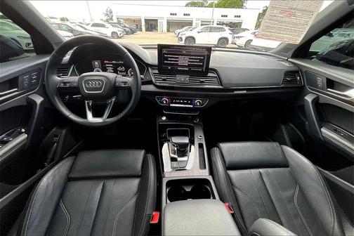 2023 Audi Q5 45 S line Premium Plus