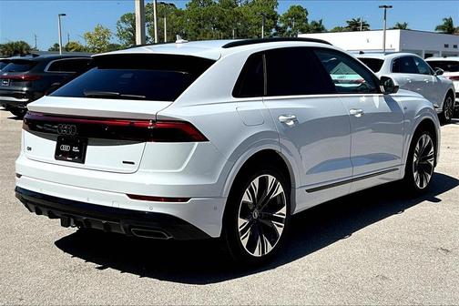 2026 Audi Q8 