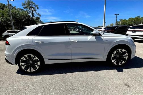 2026 Audi Q8 