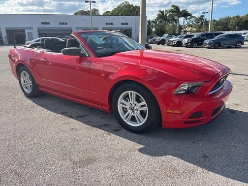 2014 Ford Mustang V6