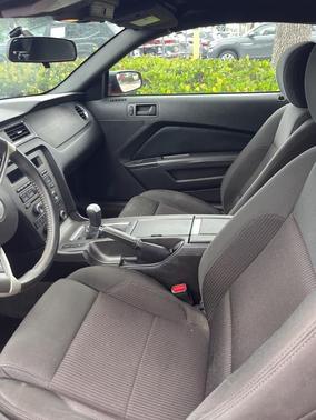 2014 Ford Mustang V6