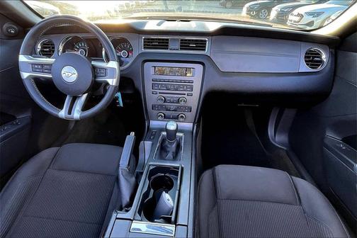 2014 Ford Mustang V6