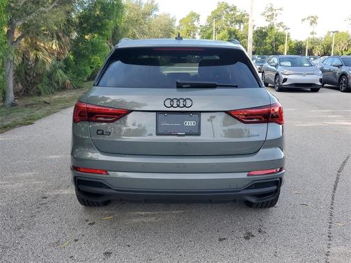 2025 Audi Q3 45 S line Premium