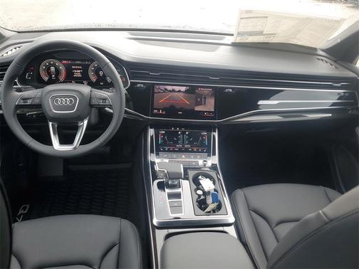 2025 Audi Q7 55 Premium