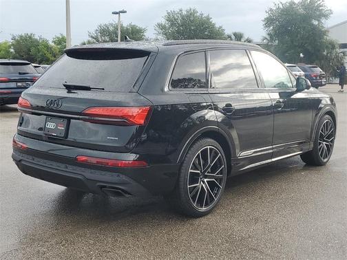 2025 Audi Q7 55 Premium