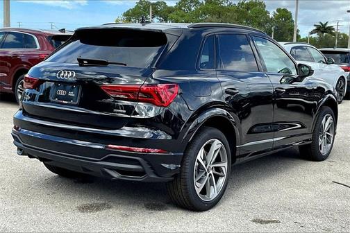 2025 Audi Q3 45 S line Premium