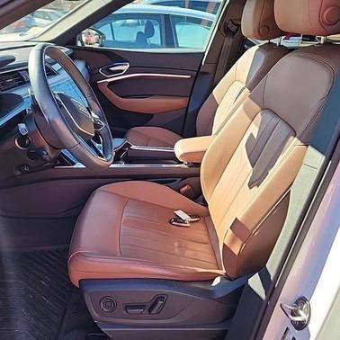 2024 Audi Q8 e-tron S line Premium