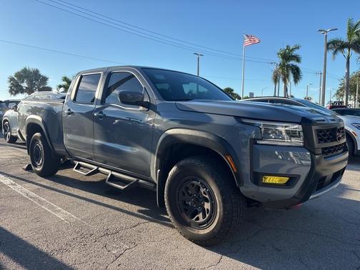 2025 Nissan Frontier PRO-4X