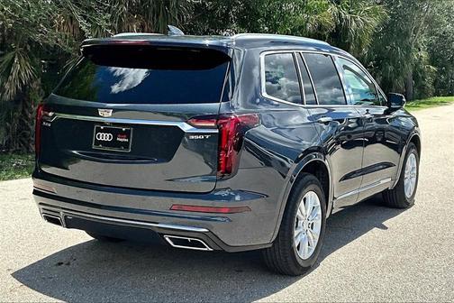 2023 Cadillac XT6 Luxury FWD
